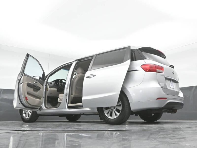 2015 Kia Sedona LX
