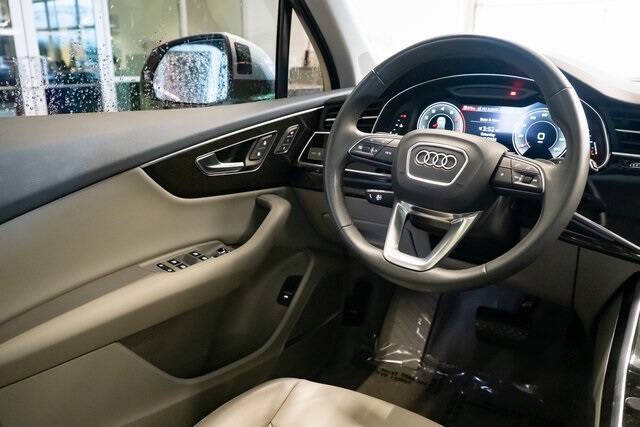2021 Audi Q7 quattro Premium Plus 55 TFSI