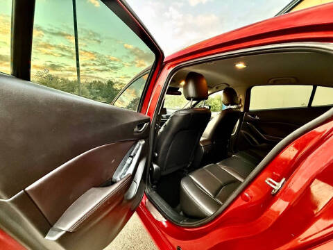 2018 Mazda MAZDA3 Touring