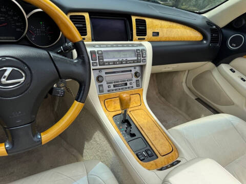 2005 Lexus SC 430