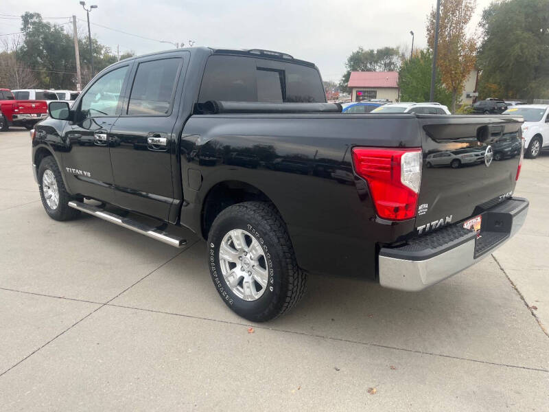 2019 Nissan Titan SL