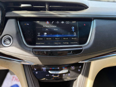 2017 Cadillac XT5 Premium Luxury