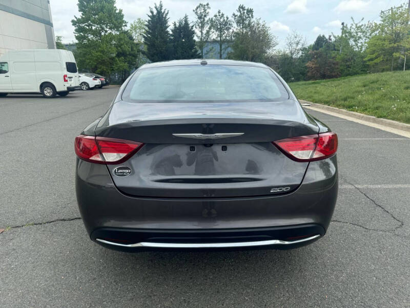 2016 Chrysler 200 Limited