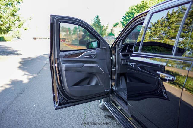 2023 Cadillac Escalade ESV Sport Platinum