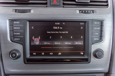 2016 Volkswagen Golf TSI S