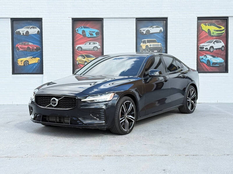 2024 Volvo S60 Recharge T8 Plus Dark Theme