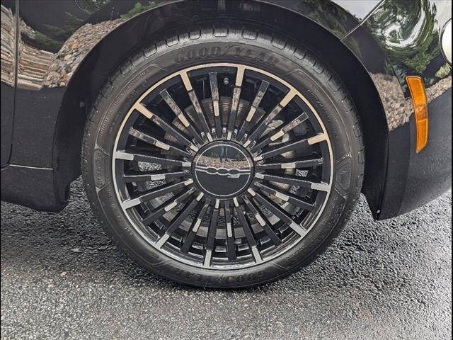 2024 FIAT 500e Inspi(RED)