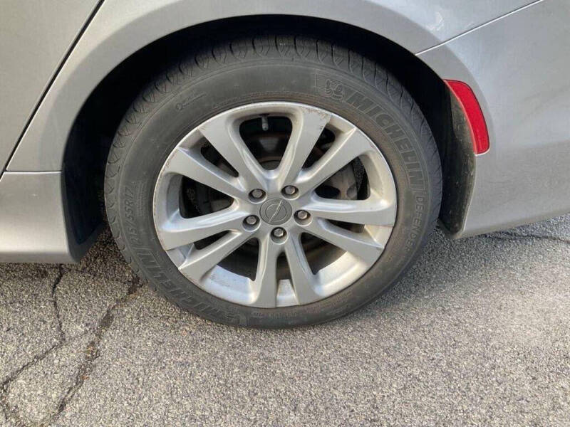 2015 Chrysler 200 Limited