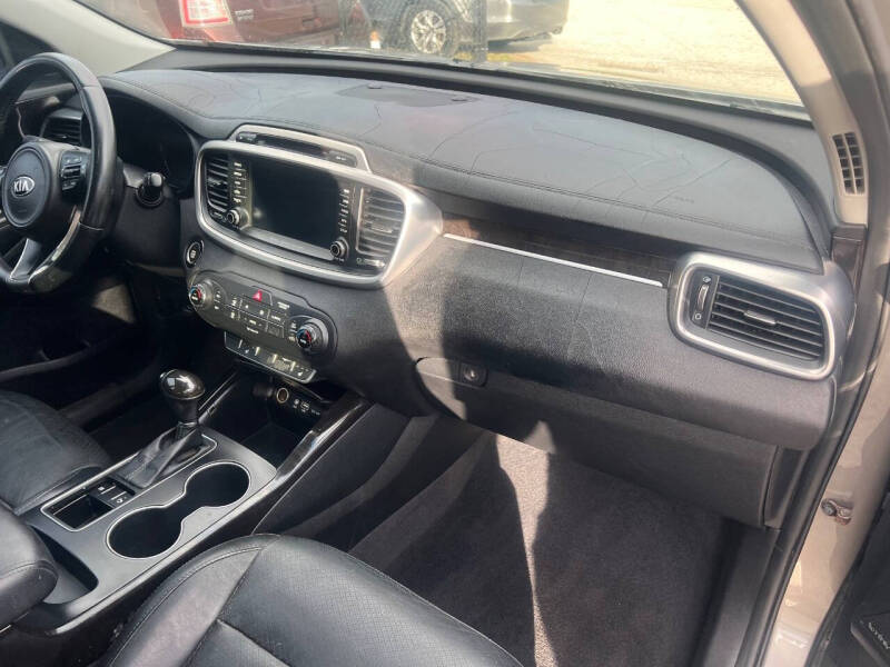 2016 Kia Sorento EX V6