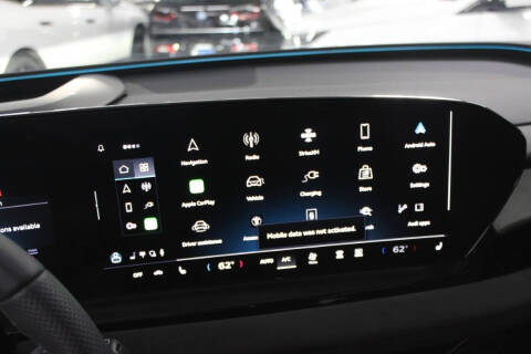 2025 Audi SQ6 e-tron quattro Premium Plus