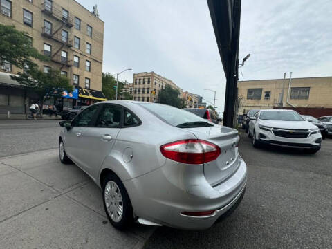 2017 Ford Fiesta SE