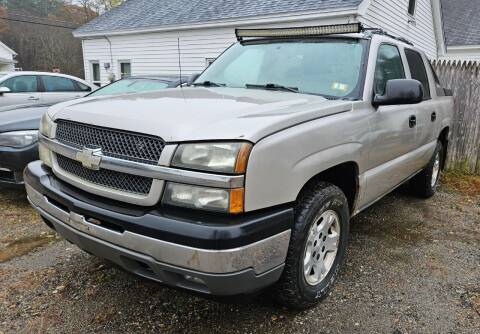2005 Chevrolet Avalanche for sale at JR AUTO SALES in Candia NH