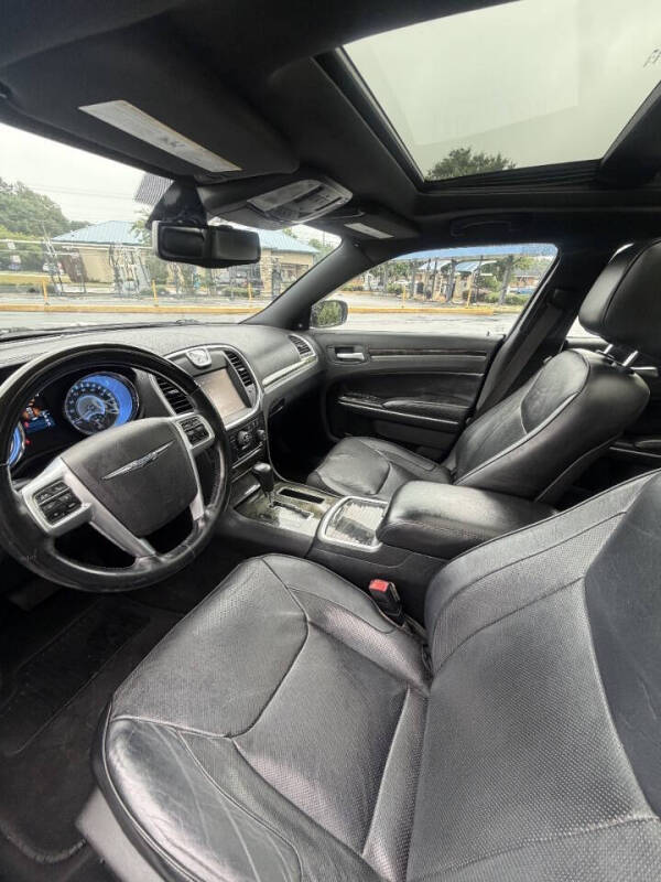 2012 Chrysler 300 C