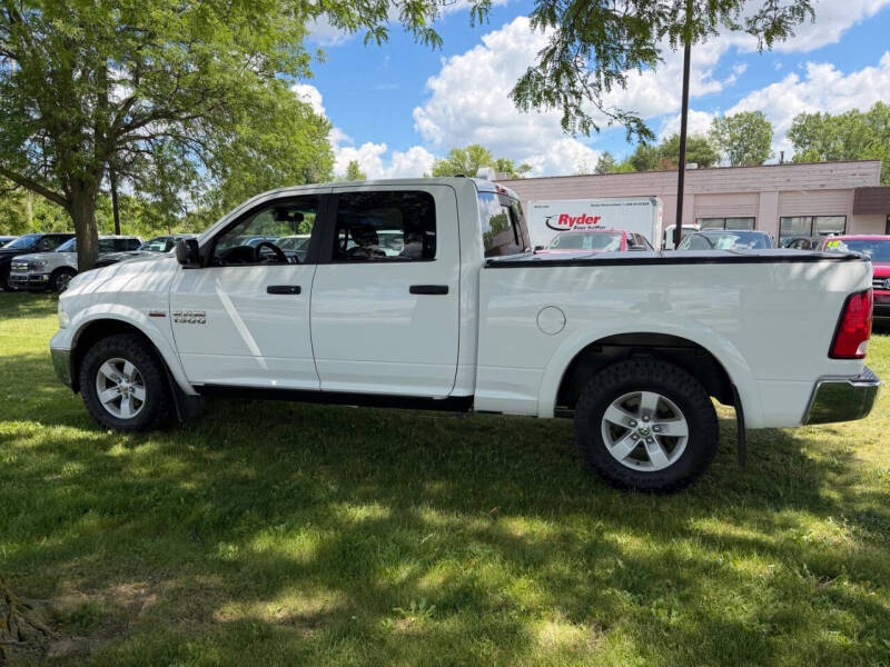2017 RAM 1500 SLT
