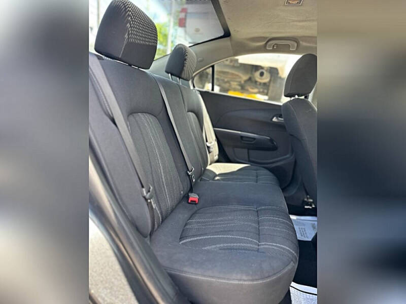 2016 Chevrolet Sonic LT Auto