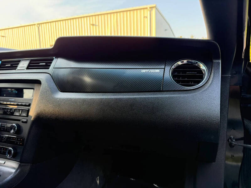 2011 Ford Mustang GT Premium