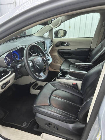 2023 Chrysler Pacifica Touring L