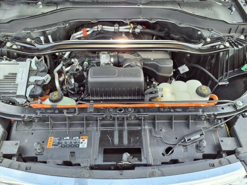 2023 Ford Explorer Hybrid Platinum