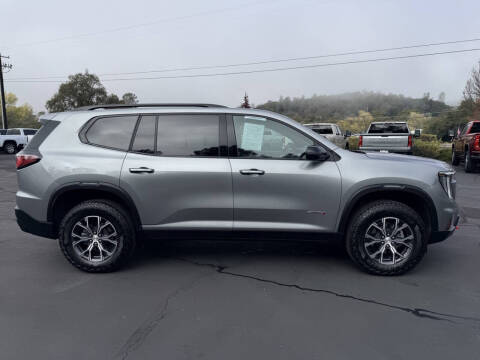 2024 GMC Acadia AT4
