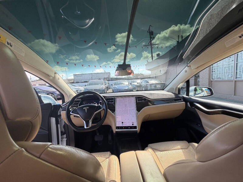 2016 Tesla Model X 90D