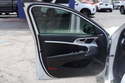 2020 Genesis G70