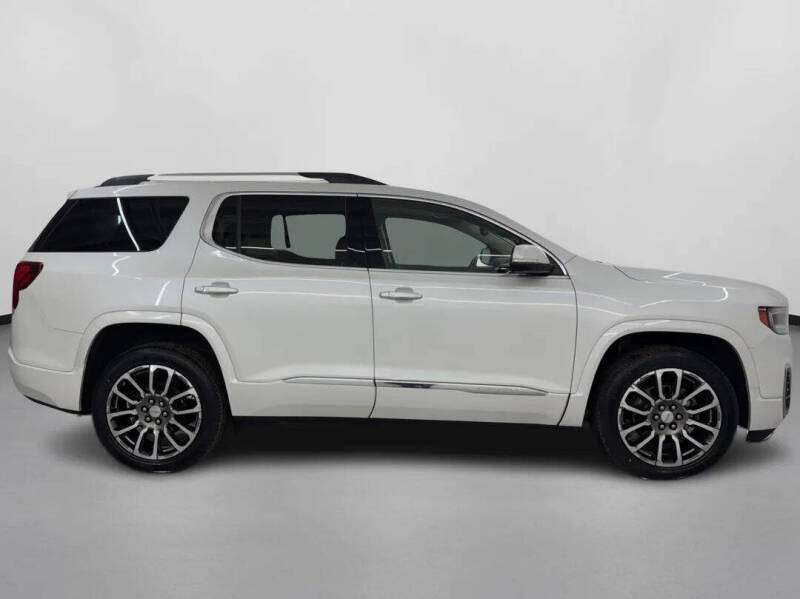 2020 GMC Acadia Denali