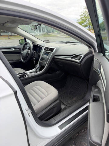2013 Ford Fusion S