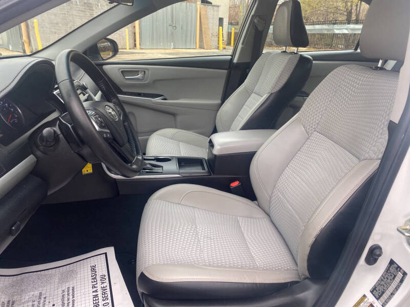 2015 Toyota Camry SE