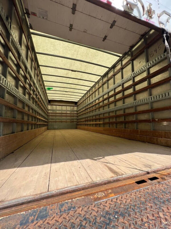 2017 Freightliner M2 106