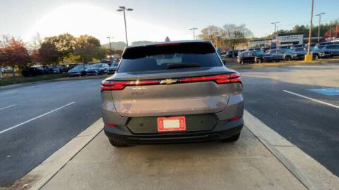 2026 Chevrolet Equinox EV LT 1