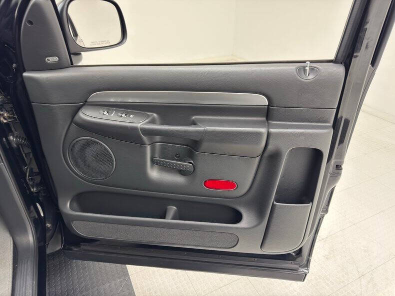 2004 Dodge Ram 1500 SRT-10