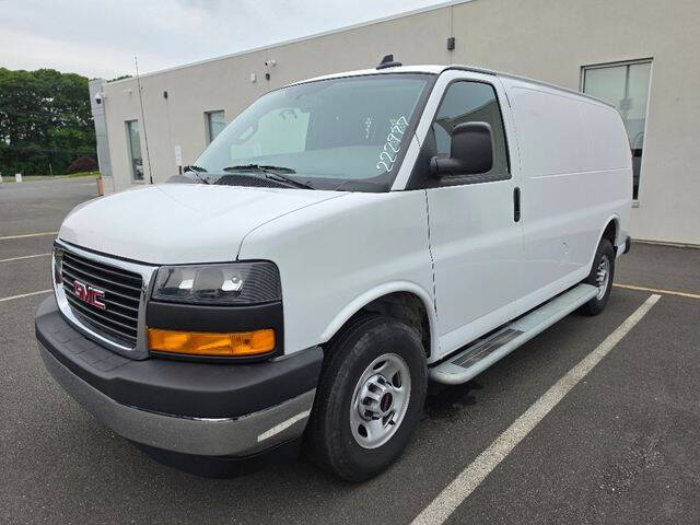 2024 GMC Savana 2500
