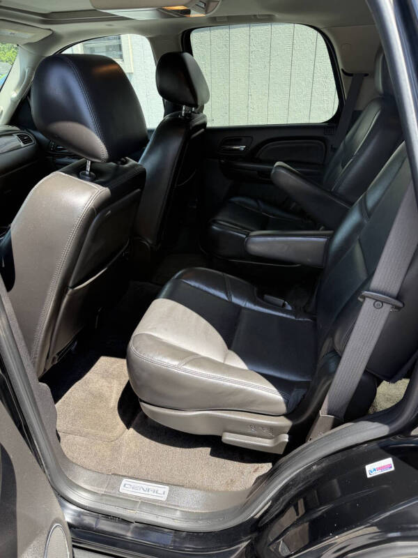 2011 GMC Yukon Denali