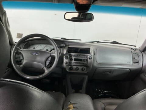 2004 Ford Explorer Sport Trac XLS