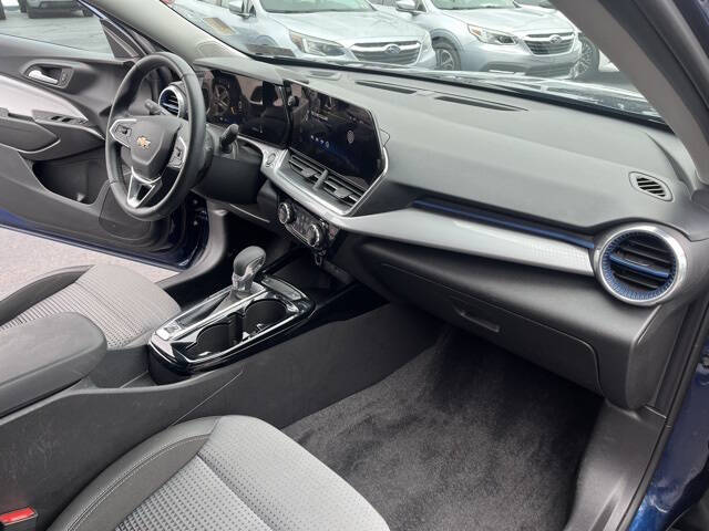 2024 Chevrolet Trax LT