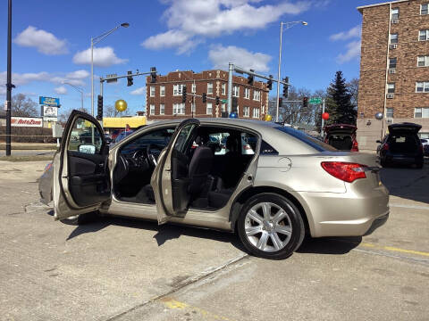 2013 Chrysler 200 Touring