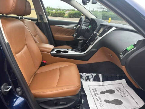 2024 Infiniti Q50 Luxe