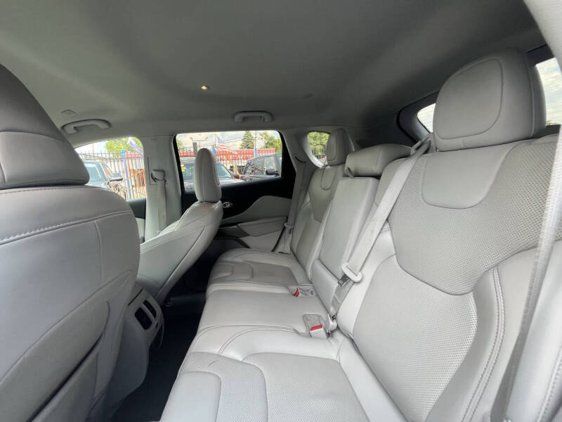 2020 Jeep Cherokee Latitude Lux