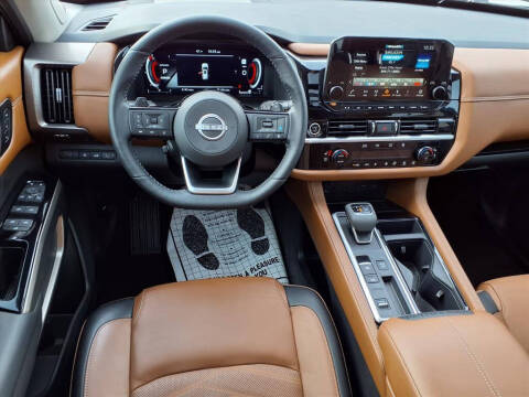2024 Nissan Pathfinder Platinum