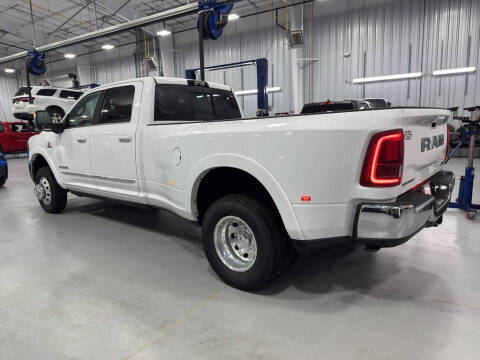 2025 RAM 3500 Limited