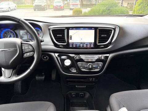 2018 Chrysler Pacifica Touring Plus