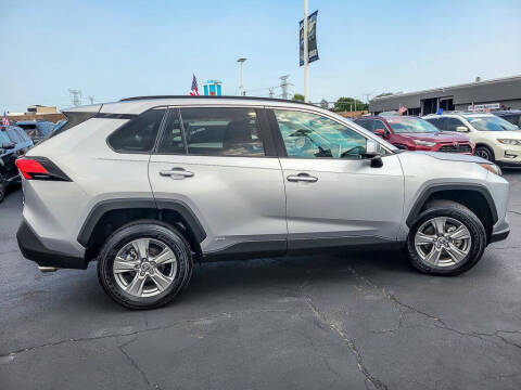 2024 Toyota RAV4 Hybrid LE