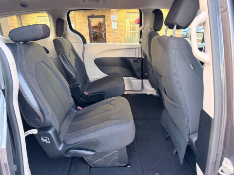 2019 Chrysler Pacifica LX