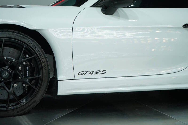 2023 Porsche 718 Cayman GT4 RS