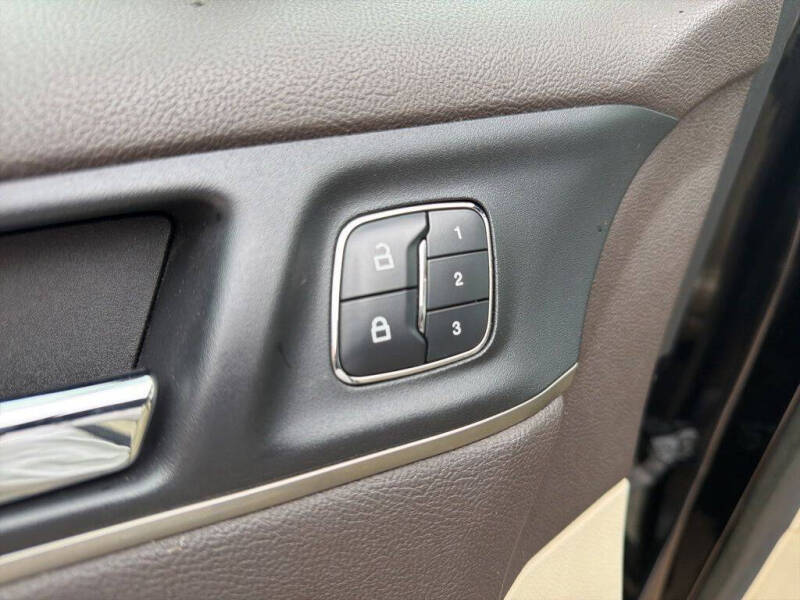2016 Lincoln MKC Select