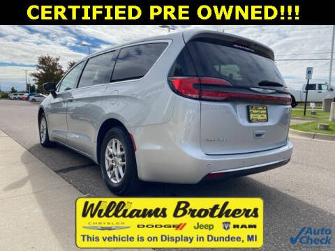 2024 Chrysler Pacifica Touring L