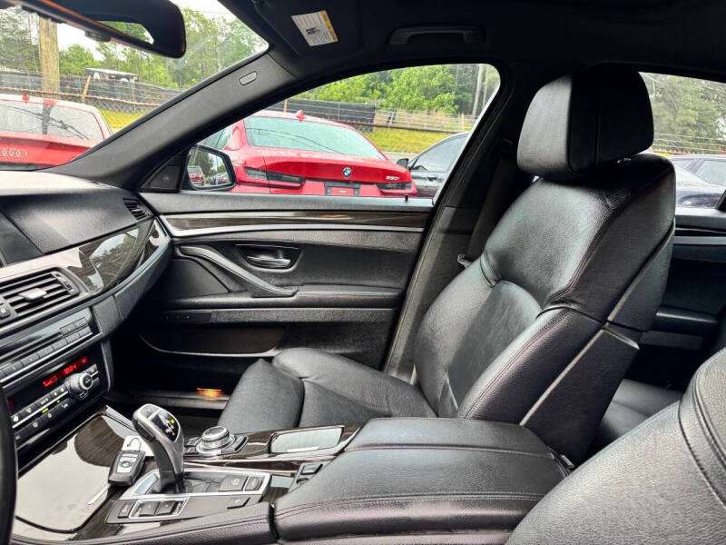 2012 BMW 5 Series 550i