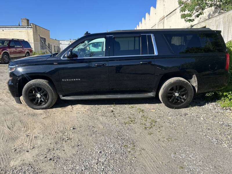 2017 Chevrolet Suburban LS