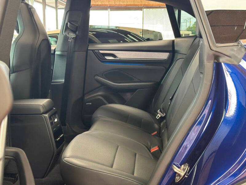 2024 Porsche Macan 4 Electric