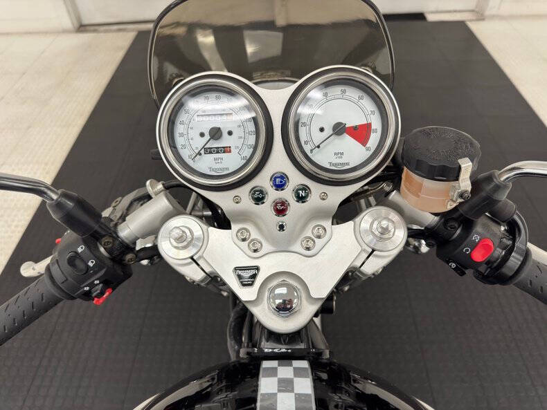 2007 Triumph Thruxton